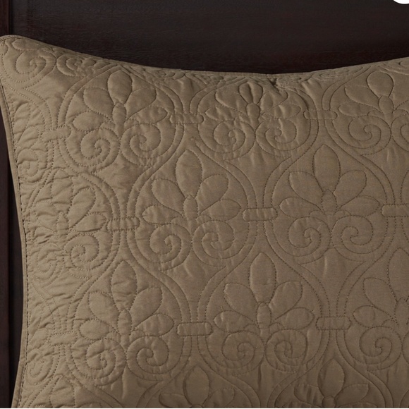 Madison Park Quebec Quilt Set, Damask Stitching Design, Cotton Filled, 3 Pieces - Picture 5 of 7